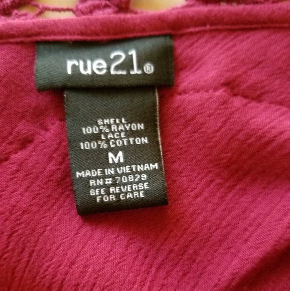 rue 21 Long Sleeves Top - Picture 7 of 7